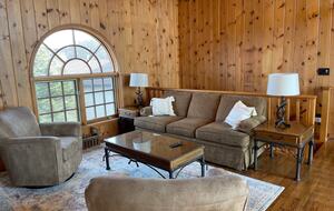 Three-State Views from a Mountain Haven - Beech Mountain, North Carolina