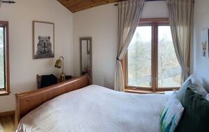 Three-State Views from a Mountain Haven - Beech Mountain, North Carolina