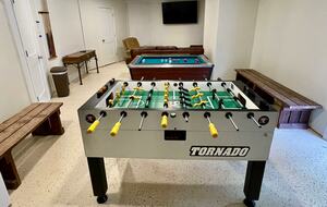 Three-State Views from a Mountain Haven - Beech Mountain, North Carolina