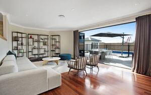 Wainui Estate | Grand Luxury Near the Coast - Wainui, New Zealand