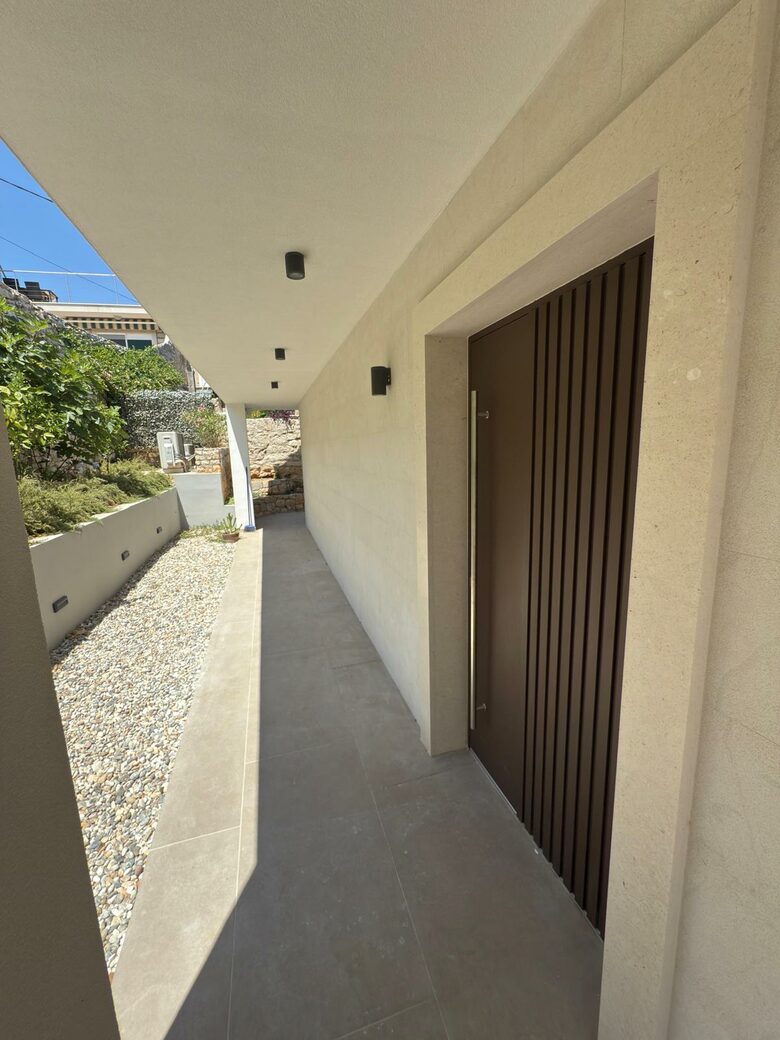 Exclusive Waterfront Villa with Panoramic Adriatic Views - Lumbarda, Korčula Island, Croatia