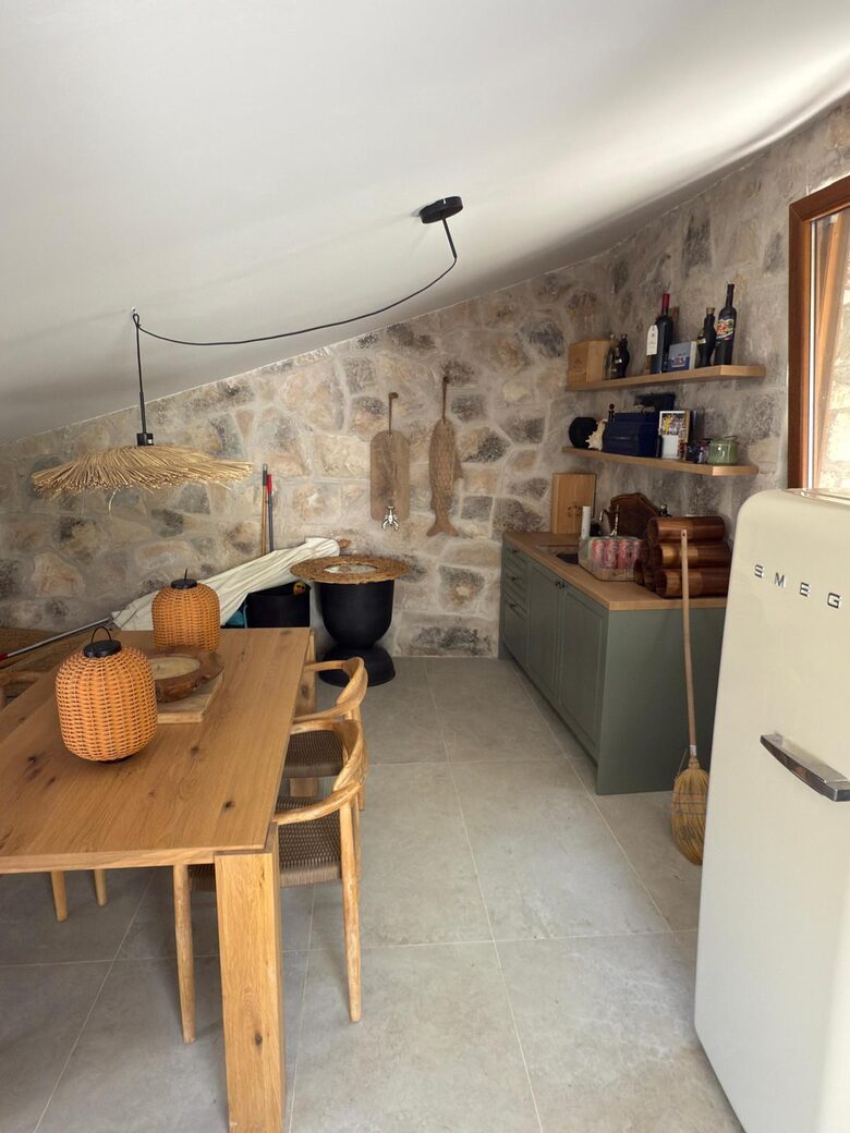 Exclusive Waterfront Villa with Panoramic Adriatic Views - Lumbarda, Korčula Island, Croatia