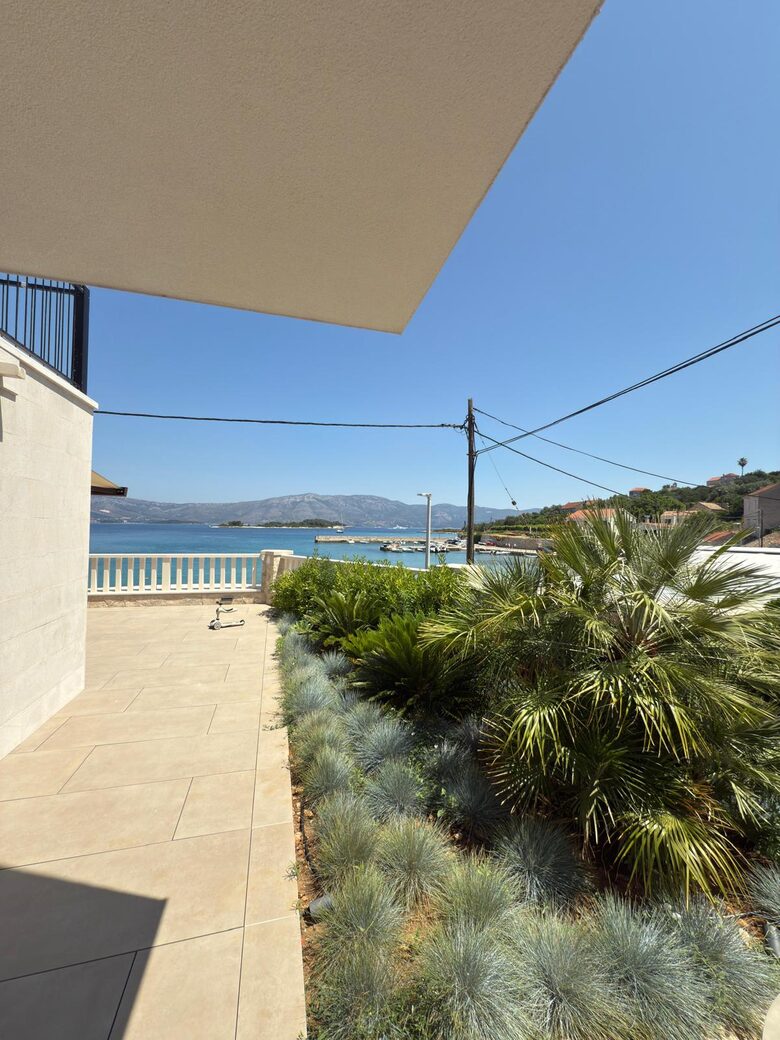 Exclusive Waterfront Villa with Panoramic Adriatic Views - Lumbarda, Korčula Island, Croatia