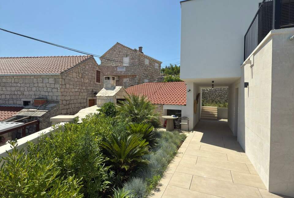 Exclusive Waterfront Villa with Panoramic Adriatic Views - Lumbarda, Korčula Island, Croatia