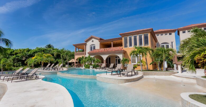 Oceanfront Elegance on Ambergris Caye - San Pedro, Belize