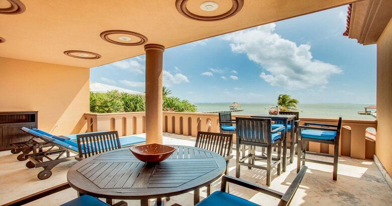 Oceanfront Elegance on Ambergris Caye - San Pedro, Belize