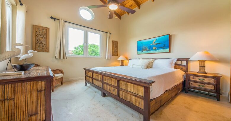 Oceanfront Elegance on Ambergris Caye - San Pedro, Belize