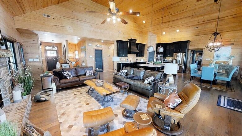 Graceful Living at Rocky Springs Lakefront - Bremen, Alabama