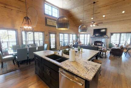 Graceful Living at Rocky Springs Lakefront - Bremen, Alabama
