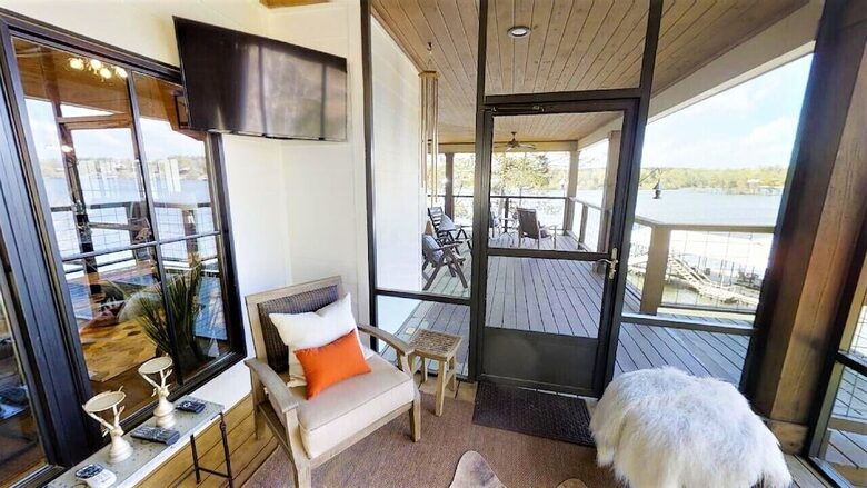 Graceful Living at Rocky Springs Lakefront - Bremen, Alabama