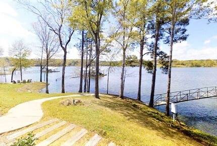 Graceful Living at Rocky Springs Lakefront - Bremen, Alabama
