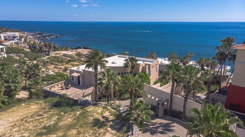 Oceanfront Elegance at Cabo Bello - Cabo Bello, Mexico