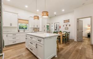 Warm & Welcoming Cottage in the Heart of Horse Country - Simpsonville, Kentucky