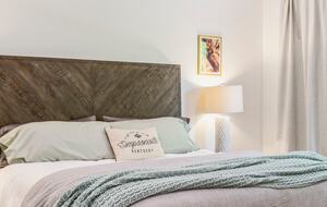 Warm & Welcoming Cottage in the Heart of Horse Country - Simpsonville, Kentucky