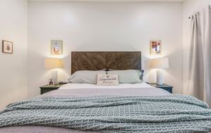 Warm & Welcoming Cottage in the Heart of Horse Country - Simpsonville, Kentucky