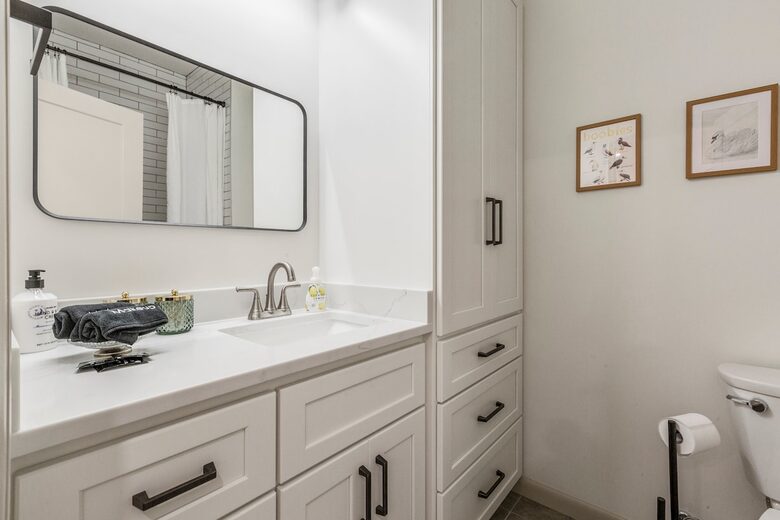 Warm & Welcoming Cottage in the Heart of Horse Country - Simpsonville, Kentucky