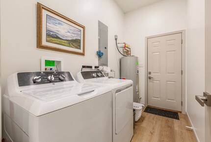 Warm & Welcoming Cottage in the Heart of Horse Country - Simpsonville, Kentucky