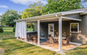 Warm & Welcoming Cottage in the Heart of Horse Country - Simpsonville, Kentucky