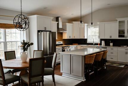 Welcoming Cottage Steps from Local Favorites - Winston-Salem, North Carolina