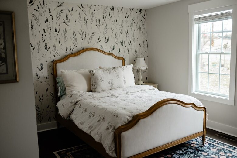 Welcoming Cottage Steps from Local Favorites - Winston-Salem, North Carolina