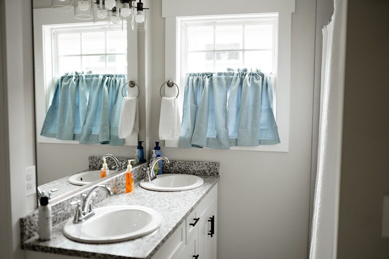 Welcoming Cottage Steps from Local Favorites - Winston-Salem, North Carolina