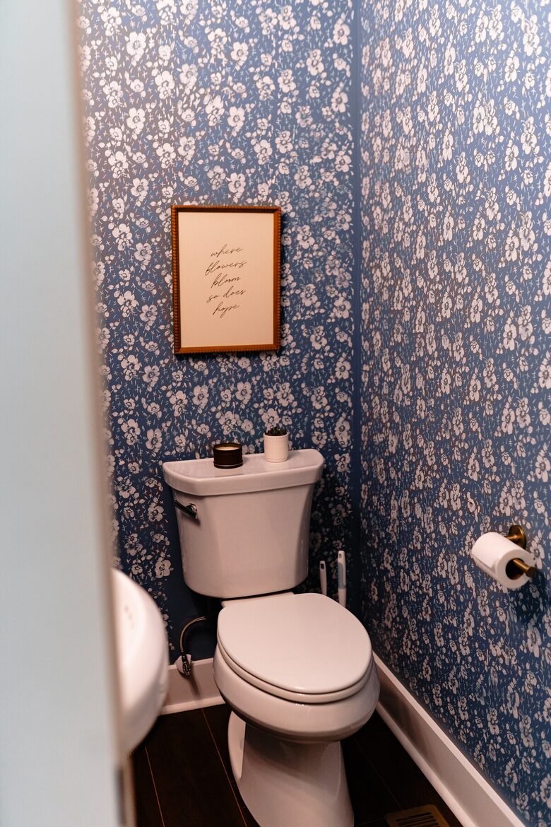 Welcoming Cottage Steps from Local Favorites - Winston-Salem, North Carolina