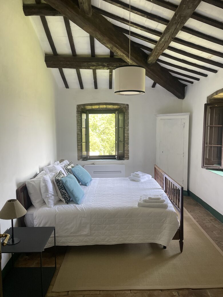 A Refined Umbrian Estate with Vineyards and Olive Groves - Gualdo Cattaneo, Perugia, Italy