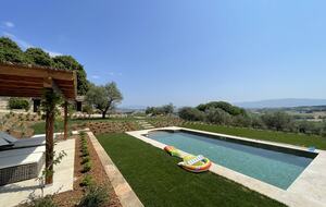 A Refined Umbrian Estate with Vineyards and Olive Groves - Gualdo Cattaneo, Perugia, Italy