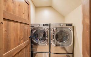 Upscale Montana Retreat with Private Dock & Mountain Views - Anaconda, Montana