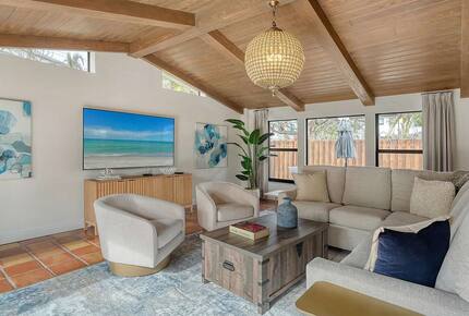 Sophisticated Sarasota Retreat Steps from St. Armands & Lido Beach - Sarasota, Florida