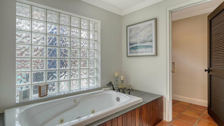 Sophisticated Sarasota Retreat Steps from St. Armands & Lido Beach - Sarasota, Florida