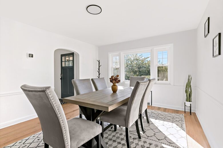 Modern Suburban Haven Near NYC - New Rochelle, New York