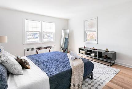 Modern Suburban Haven Near NYC - New Rochelle, New York