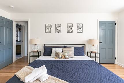 Modern Suburban Haven Near NYC - New Rochelle, New York