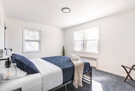 Modern Suburban Haven Near NYC - New Rochelle, New York
