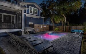 Deja Blue-6BR w Pool Hot Tub-Steps To Beach - Hilton Head Island, South Carolina