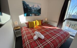 European-Style Chalet in Mount Buller Steps from Main Lift - Mount Buller, Australia