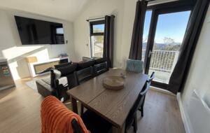 European-Style Chalet in Mount Buller Steps from Main Lift - Mount Buller, Australia