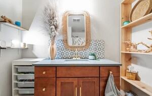 Peaceful Two-Level Retreat Near Mount Rainier - Spanaway, Washington