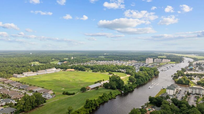 Refined Golf Resort Living in North Myrtle Beach - North Myrtle Beach, South Carolina
