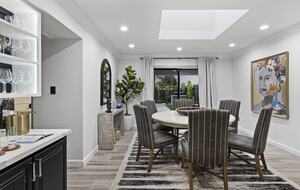 Stylish Scottsdale Retreat with Vibrant Outdoor Oasis - Scottsdale, Arizona