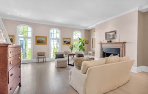 Graceful Retreat in the Heart of Selborne Hamlet - Chattahoochee Hills, Georgia