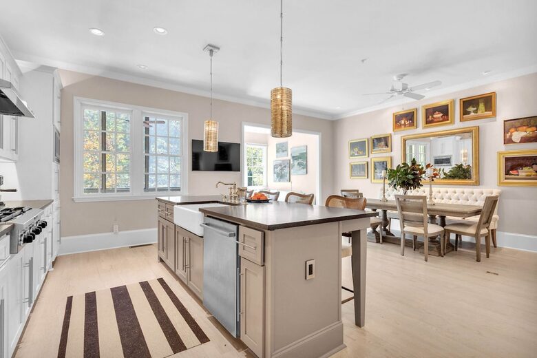 Graceful Retreat in the Heart of Selborne Hamlet - Chattahoochee Hills, Georgia