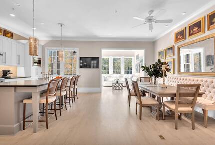 Graceful Retreat in the Heart of Selborne Hamlet - Chattahoochee Hills, Georgia