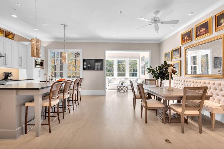 Graceful Retreat in the Heart of Selborne Hamlet - Chattahoochee Hills, Georgia