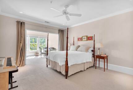 Graceful Retreat in the Heart of Selborne Hamlet - Chattahoochee Hills, Georgia