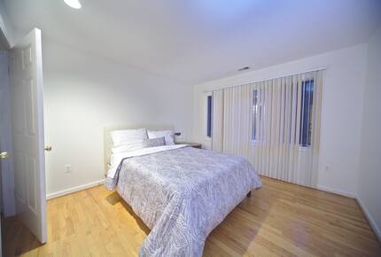 Sophisticated Estate Retreat near Washington, D.C. - Potomac, Maryland