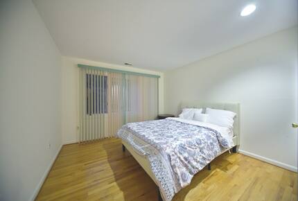 Sophisticated Estate Retreat near Washington, D.C. - Potomac, Maryland