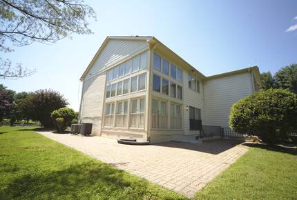 Sophisticated Estate Retreat near Washington, D.C. - Potomac, Maryland