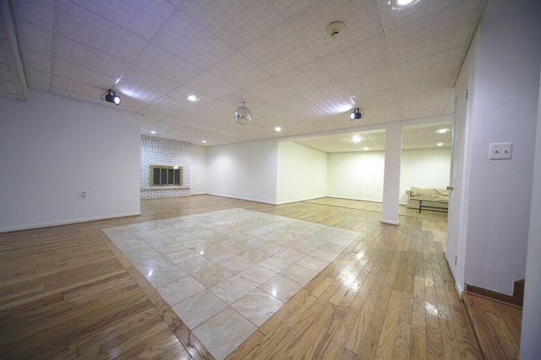 Sophisticated Estate Retreat near Washington, D.C. - Potomac, Maryland